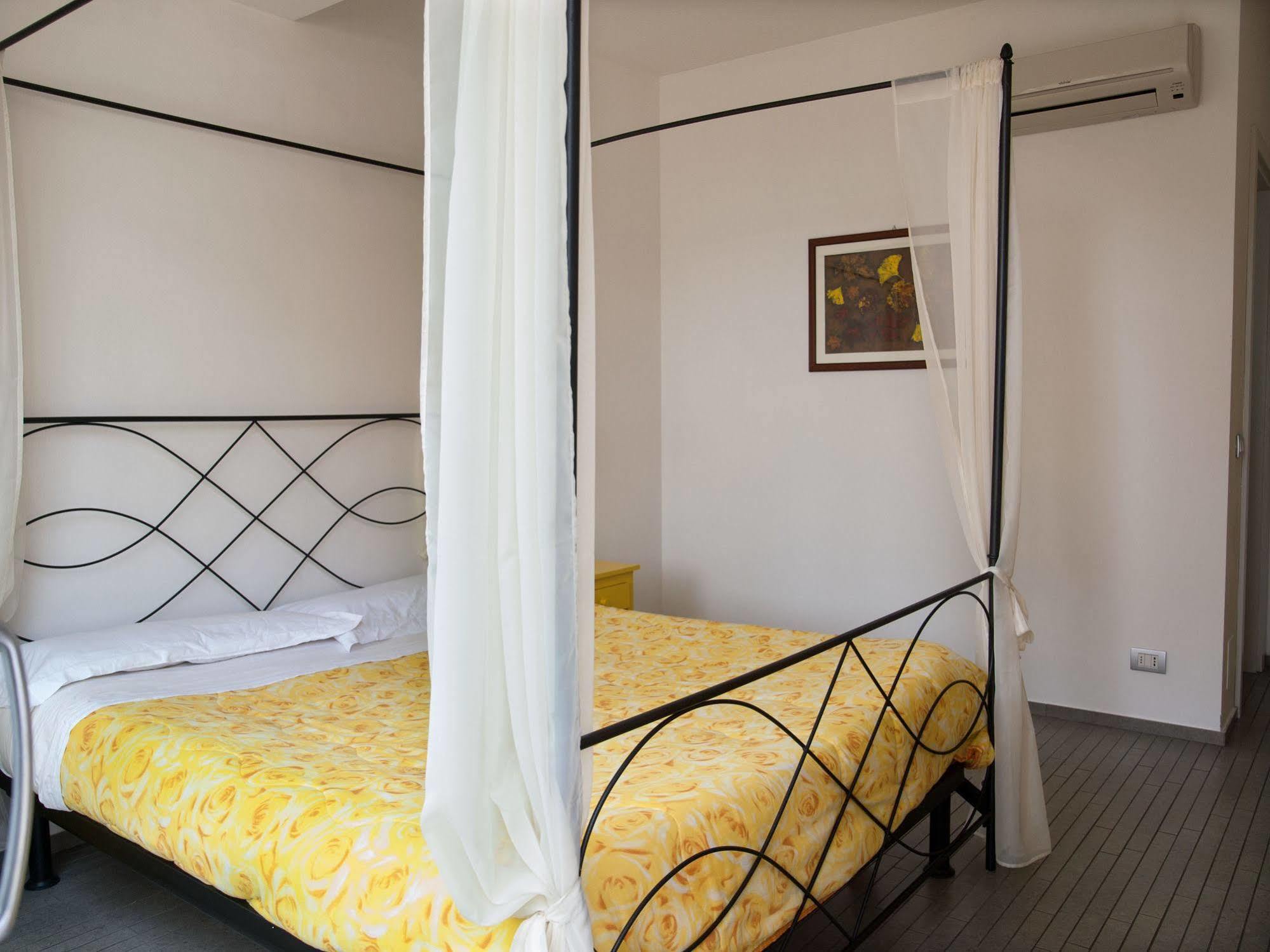 Bed and Breakfast Casa Del Vento Roccalumera Exteriér fotografie